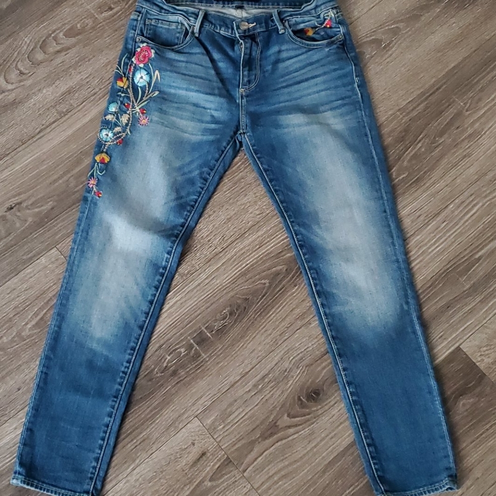 Free People l Driftwood Marilyn Embroidered Jeans